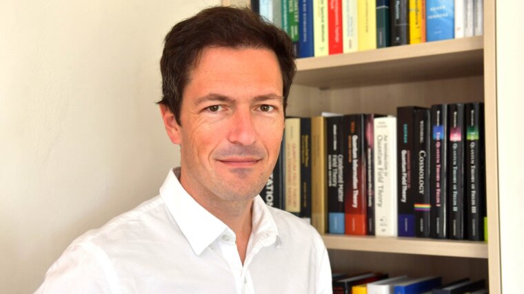 Prof. Dr. Stefan Flörchinger von der Arbeitsgruppe Quantentheorie.
