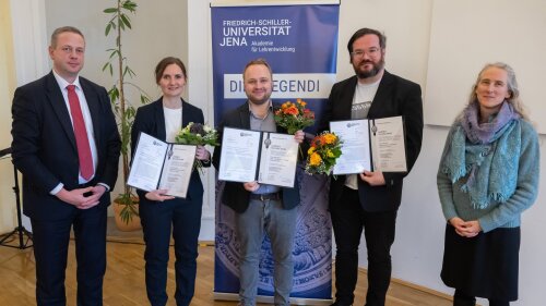 Lehrpreisvergabe: v.l.: Michael Rabich, Sabine Best, David Zakoth, Johannes Kretzschmar, Prof. Dr. Kim Siebenh&uuml;ner