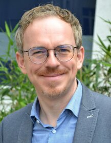 Dr. Thomas Schmidtgall