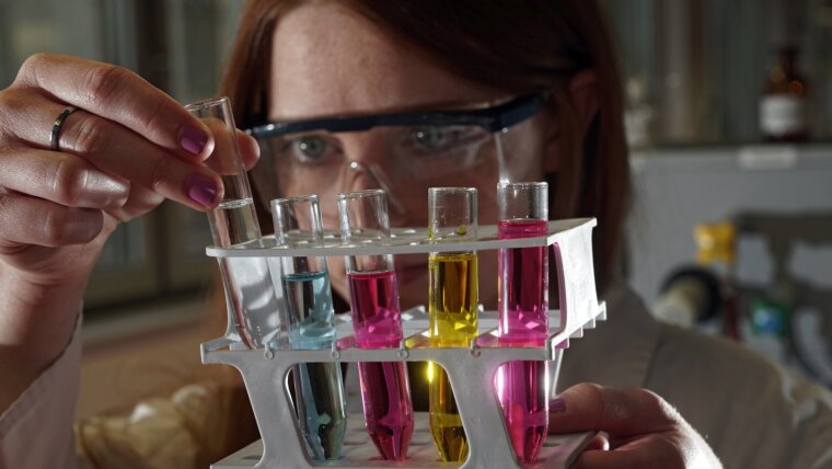 Women in the lab