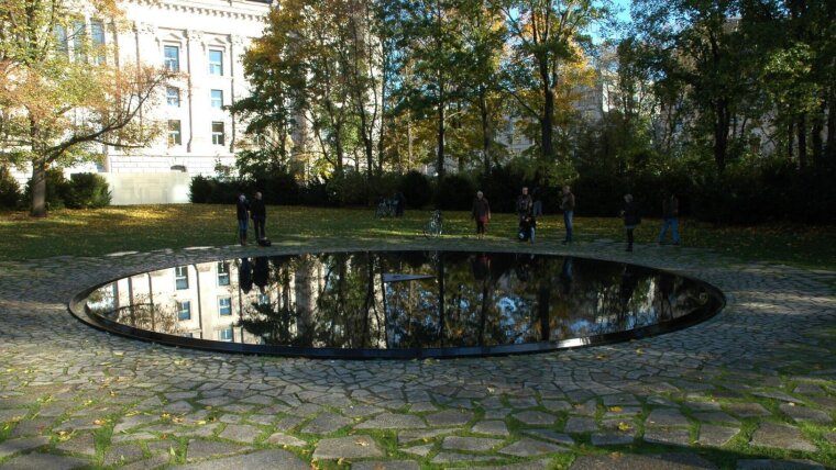 Denkmal für die im Nationalsozialismus ermordeten Sinti und Roma Europas