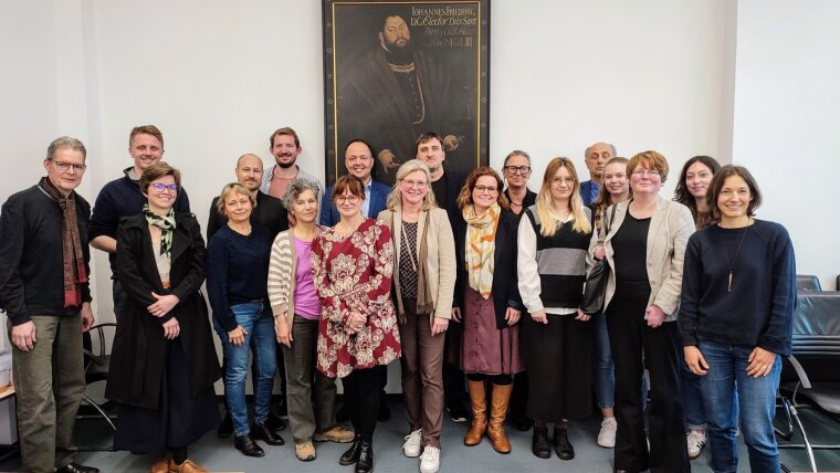 Teilnehmende an den Reviewgesprächen am Institut für Romanistik