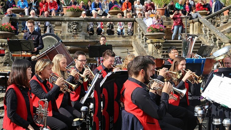 Brass Band mit Schloss