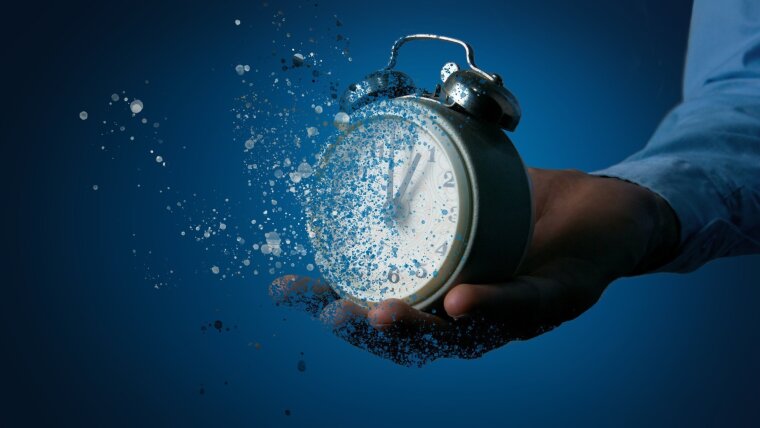 Uhr