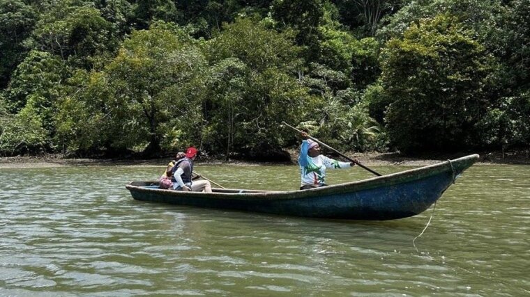 Bildausschnitt „Erde die zittert, Wasser das schreit"