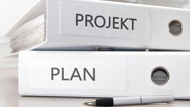 Gestapelte Projektordner