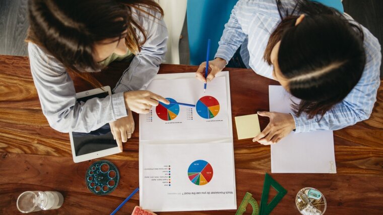 placeholder image — Students studying