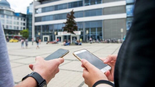 Smartphones am Ernst-Abbe-Campus