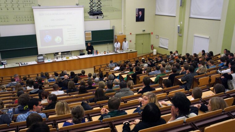 Studierende im Hörsaal