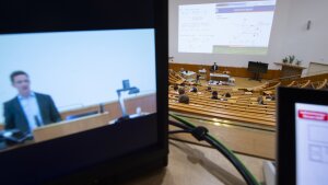 Mit Computertechnik werden die Vorlesungen an der Universität Jena aufgezeichnet