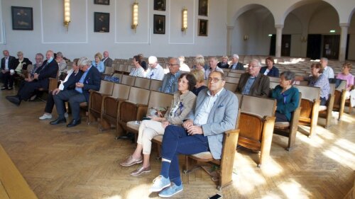 Die Jubilare in der Aula des Universitätshauptgebäudes