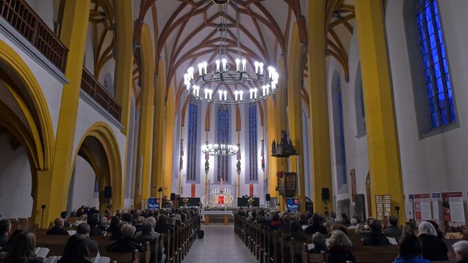 Gottesdienst in der Jenaer Stadtkirche St. Michael