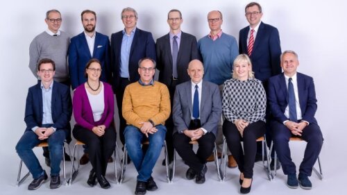 Gruppenfoto der Professoren und Professorinnen