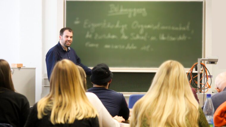 Studierende im Seminar