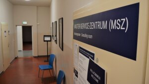 Master-Service-Zentrum im Hauptgebäude der Universität
