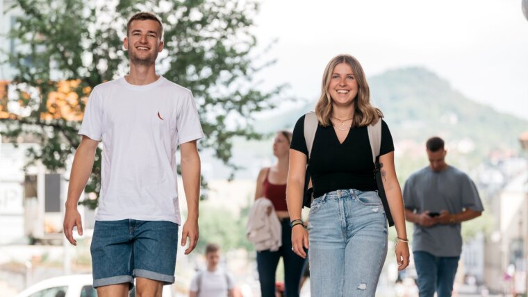 Auf dem Weg zum Campus