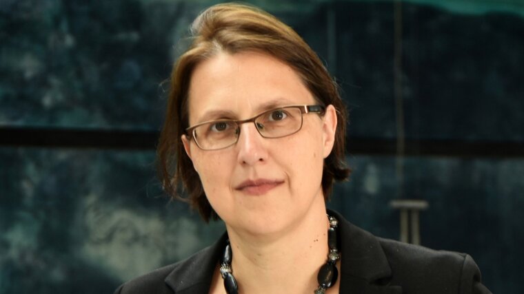 Die Jenaer Finanzwissenschaftlerin Prof. Dr. Silke Übelmesser.