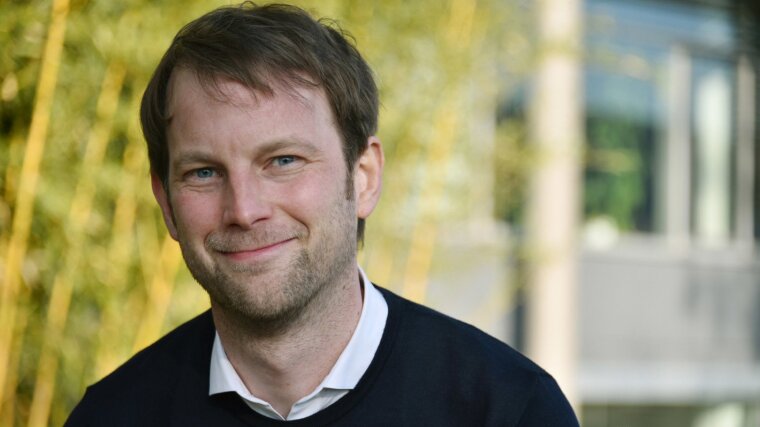 Mikrobiologe Prof. Dr. Kai Papenfort ist Experte für "Quorum Sensing".