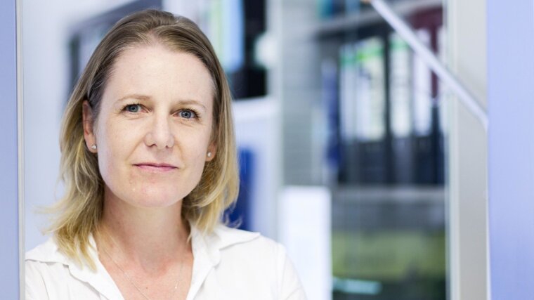 Prof. Dr. Helen Morrison.