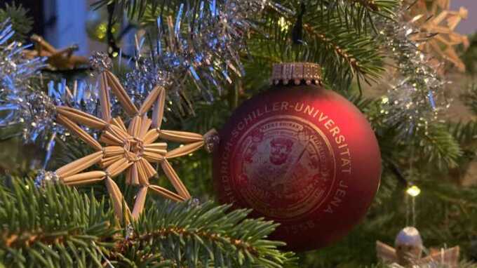 Platzhalterbild — Christbaumkugel der Friedrich-Schiller-Universität Jena