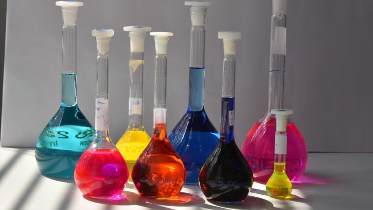 Forschende der Universität Jena produzieren Wasserstoff mithilfe von Licht.