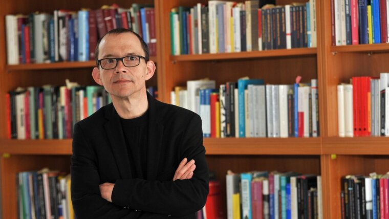 Prof. Dr. Christoph Demmerling und sein Team erforschen Gemeinsamkeiten philosophischer Denkschulen.