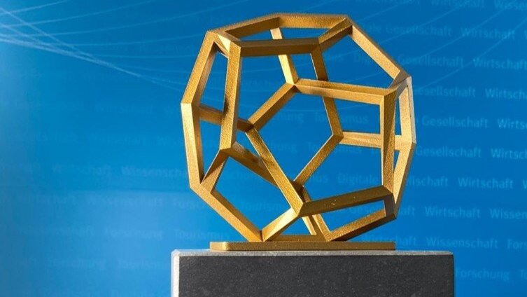 Trophäe des Thüringer Forschungspreises