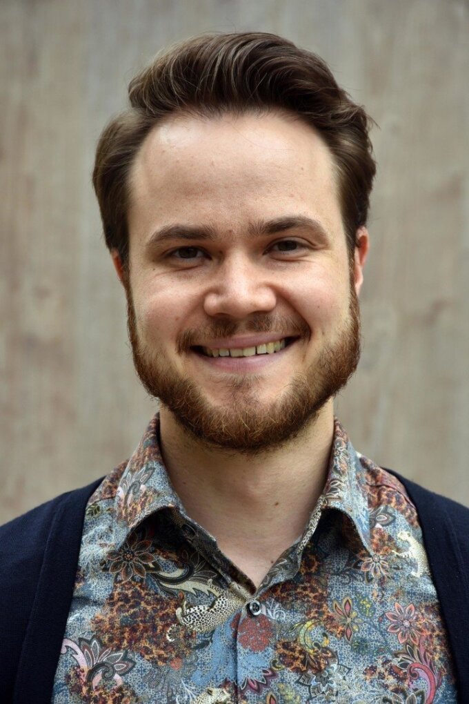 Dr. Nils Töpfer erhält den Lehrpreis für die beste Lehrveranstaltungskonzeption für sein Seminar „Zur wissenschaftlichen Fundierung von Psychotherapie: eine etwas andere Einführung in die Wirksamkeits- und Prozessforschung“.