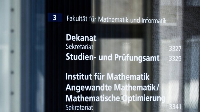 Auch die Mathematik-Masterstudiengänge werden von den Studierenden top bewertet.