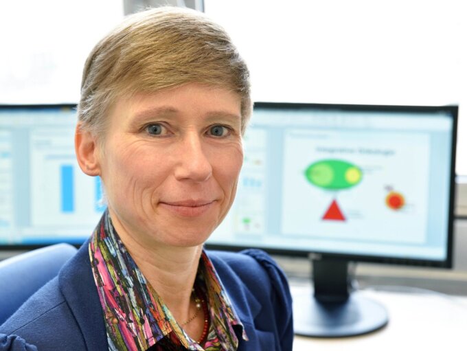 Prof. Dr. Jutta Hübner hat die Stiftungsprofessur „Integrative Onkologie“ inne.