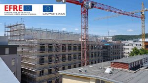 Blick auf die Erweiterungsbauten des Zentrums für Energie und Umweltchemie (CEEC Jena).