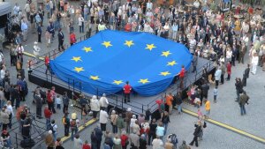 The European flag on the Jena market.