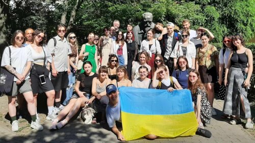 Überwiegend Studentinnen nahmen an der Summer School 2023 der Invisible University for Ukraine in Budapest teil.