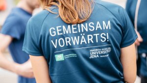T-Shirt Firmenlauf mit Aufschrift "GEMEINSAM VORWÄRTS"