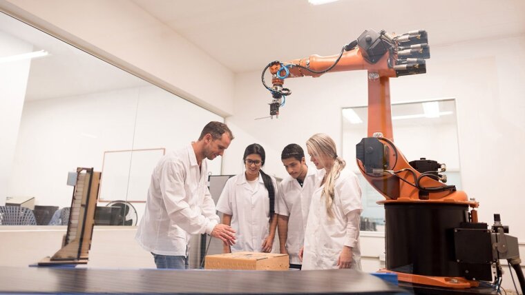 Application-oriented teaching
